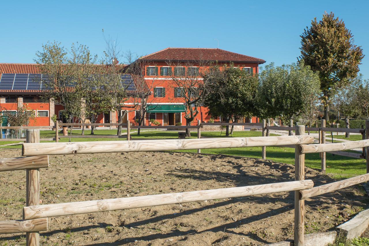 Ca' Ciaran Bed & Breakfast Chiarano ภายนอก รูปภาพ
