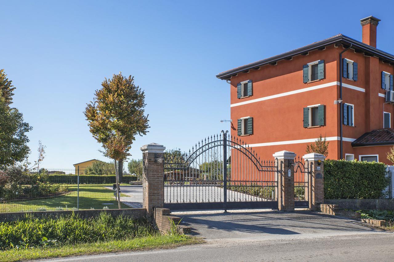 Ca' Ciaran Bed & Breakfast Chiarano ภายนอก รูปภาพ